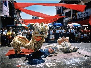 Moonface dancing with Lion