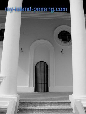 Immates entrance to the Court House