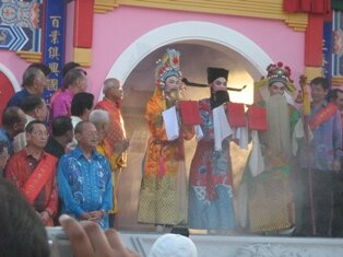 Men on stilts in Khoo Kongsi Penang Men on stilts in Khoo Kongsi Penang