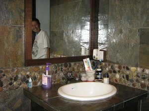 Shiny bathroom in Sukha home design Shiny bathroom in Sukha home design