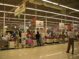 The flow at the counters is fast The flow at the counters is fast