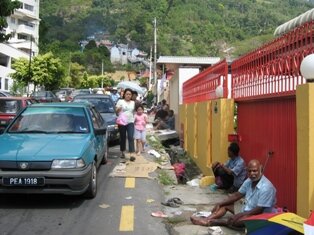 My walk uphill, beggars, beggars everywhere!!