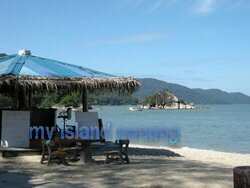 Beach Cafe near Lover's Isle