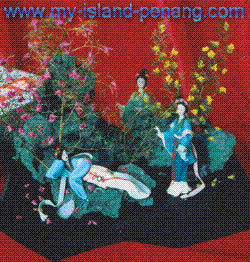 dough figure Maidens in the garden