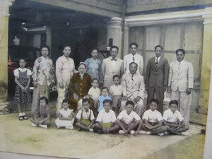  My Grandfather Kee Ban Chuan and family in 1950 Penang 