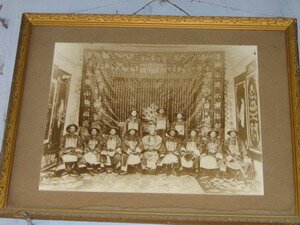 Matriarch Khaw Bee Gek with children in Kee Ancestral Hall